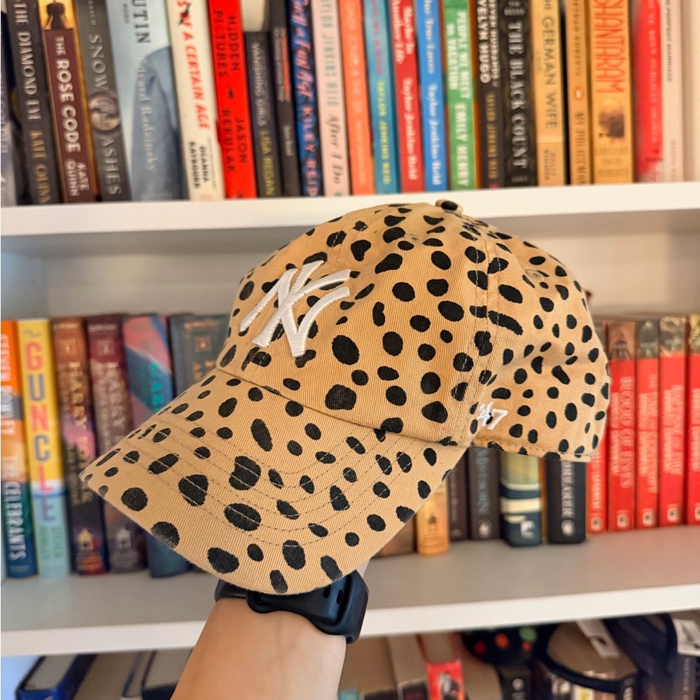 Women's New York Yankees Cheetah Clean Up Cap